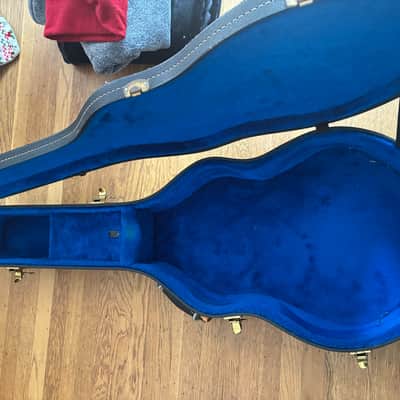 1970’s Gibson 17” lower bout archtop case Bild 3