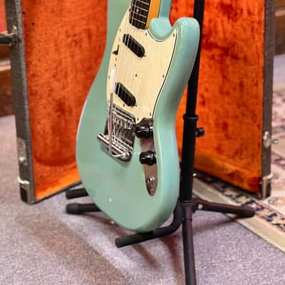 1965 Fender Mustang Guitar with Rosewood Fretboard - Blue image 5