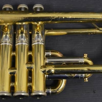 Corneta Bach Stradivarius 37 Corporation lacada en buen estado. image 5