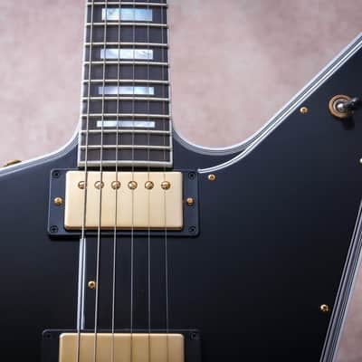 GIBSON USA Custom Shop Explorer Custom "Ebony Gloss + Ebony" (2024) image 3