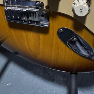 Fender 2006 American Deluxe Series Stratocaster, w/Hot Rail Pickup, MIA (Used) Alder Body image 3
