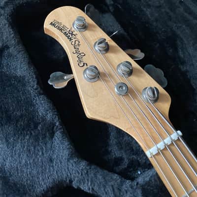 LEFTY Ernie Ball Music Man StingRay 5 H image 4