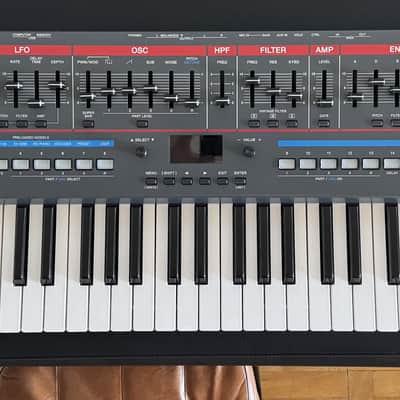 Roland Juno-X 61-Key Programmable Polyphonic Synthesizer 2022 - Present - Black image 2