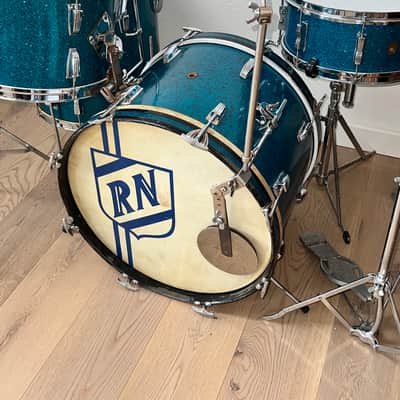 1950's WFL 4 Piece Drum Kit, Blue Aqua Sparkle, Complete W / Cases, Drop Dead Gorgeous image 3