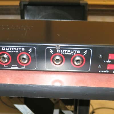 Rocktron Velocity 300 W/ Shallow Rack case & Rack panel image 6