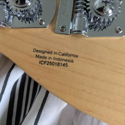 Fender Standard Precision Bass 2025 - Present - Olympic White image 6