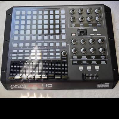 Akai APC40 2010s - Black - New Open Box image 3