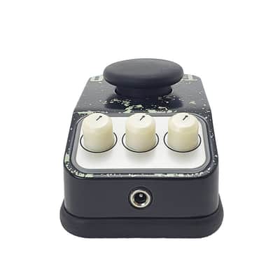 NEXI Industries Urban Collection Tremolo Effects Pedal image 4
