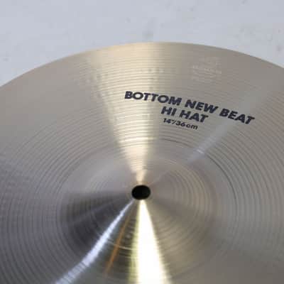 ZILDJIAN A.Zildjian New Beat Hi-Hat 14-inch 1016/1354 Zildjian Hi-Hat Cymbal (08/31) image 7
