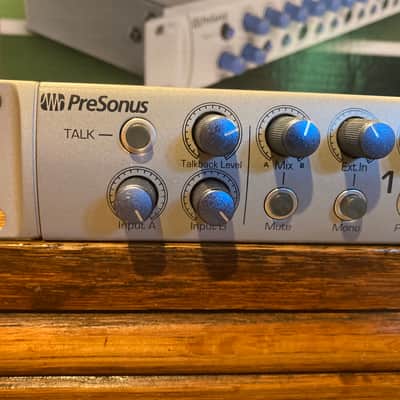 PreSonus HP60 6-Channel Headphone Amplifier 2008 - Present - Silver image 2