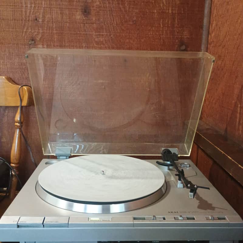 Akai  AP-Q310 Early 80's - Aluminum Hray