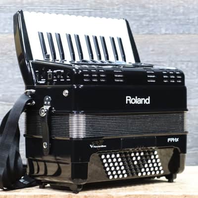 Immagine Roland FR-1X V-Accordion 26-Key 72-Bass Black Digital Piano Accordion w/Bag - 2