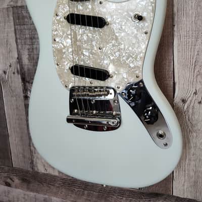 Fender American Performer Mustang with Rosewood Fretboard 2022 - Satin Sonic Blue image 2