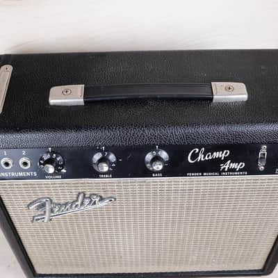 Fender Black Panel Champ 6-Watt 1x8" Guitar Combo 1965 image 3