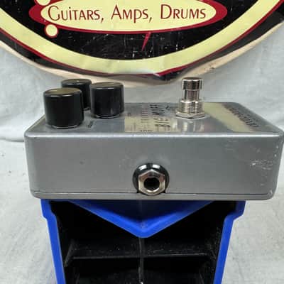 Electro-Harmonix Triangle Big Muff Pi Fuzz Distortion Pedal image 6