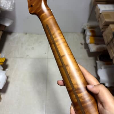 Reverse Big head 22 Fret Roasted Flame Maple eletrick guitar neck 25.5 inch replace image 4