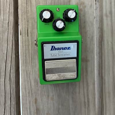 Ibanez TS9 Tube Screamer 2002 - Present - Green vintage style electric guitar tube screamer image 2