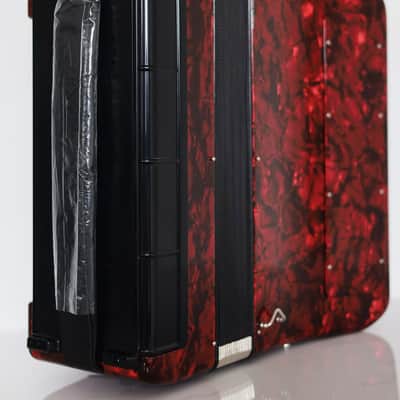 NEW Weltmeister Romance 703 5 Rows Chromatic Button Accordion, made in Germany, 96 Bass buttons, B-Gripp, Red, incl. Straps and Case, Shipping from USA image 6
