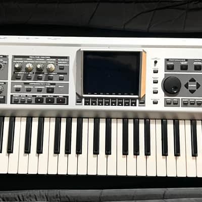Roland Fantom-X6 61-Key Workstation Keyboard 2004 - 2008 - Silver image 4