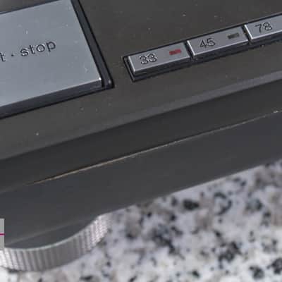 Technics SL-1200MK4 Black direct drive turntable in Very Good Condition image 23