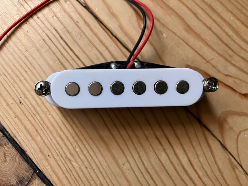 Peavey Raptor Plus Electric Guitar Middle Pickup Wide Pole Pieces image 1