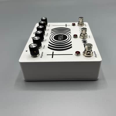 EarthQuaker Devices sunn O))) Life Pedal Octave Distortion + Booster V3 image 6