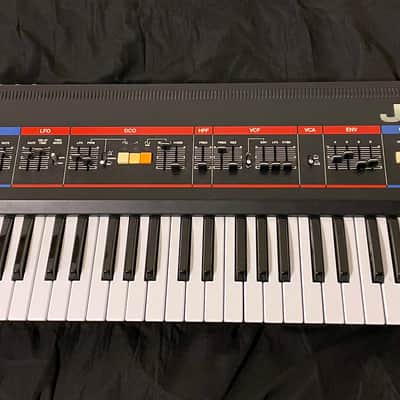 Roland Juno-6