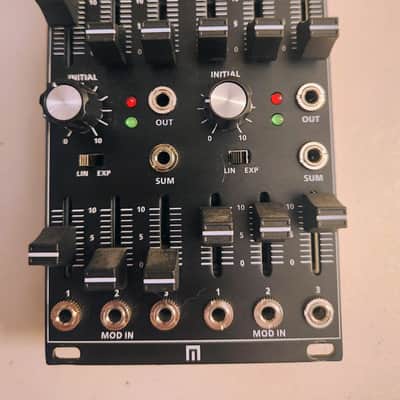 Roland System-500 530 Eurorack Dual VCA Module 2016 - Present - Black image 1