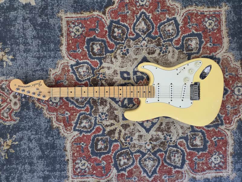 Used Fender Stratocaster (partscaster) buttercream w/case image 1