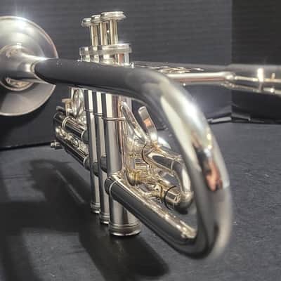 Getzen Series 700SP Semi Pro Trumpet -Mouthpiece & Case with strap image 16