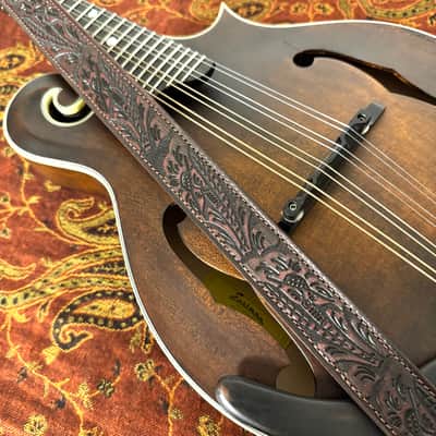 Walker And Williams M-22-RD Mahogany Red Leather Premium Padded Mandolin Strap With Live Oak Design image 11