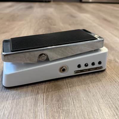 Xotic Xotic XW-1 Wah Pedal 2024 - White image 2