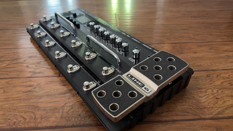 Line 6 POD X3 Live + Original Gig Bag & Power Supply | STOMP Switch Fault