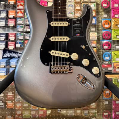 Fender American Professional II Stratocaster with Rosewood Fretboard 2020 - Present - Mercury image 2
