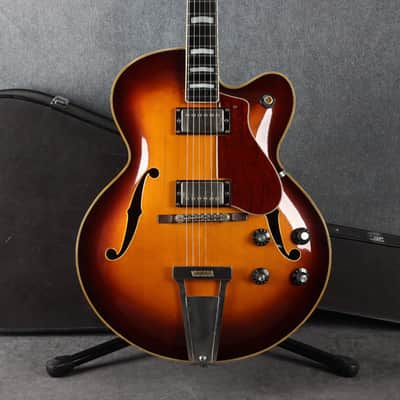 Yamaha AE18 Hollowbody - Sunburst - 2nd Hand image 3