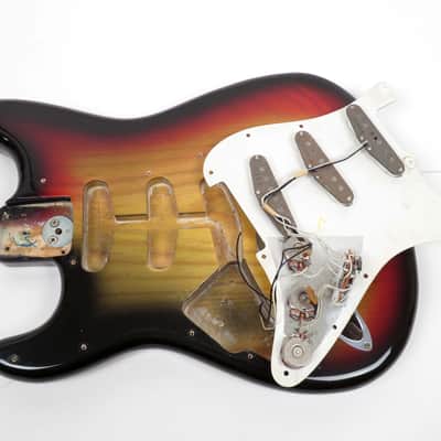 1975 Fender Stratocaster Left Handed - 7 1/4 Pounds! - Sunburst Finish - Rosewood Fingerboard - Original Case image 16