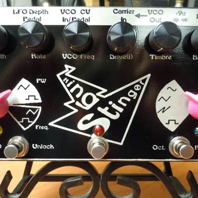 Lovetone Ring Stinger CLONE image 1