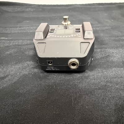 Shure GLXD6 Wireless Guitar Pedal Receiver with GLXD1 Z2 Wireless Bodypack Transmitter image 4