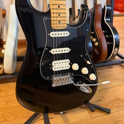 2015 Fender American Standard Stratocaster HSS image 2