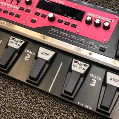 Boss RC-300 Loop Station 2011 - 2021 - Black / Red image 3