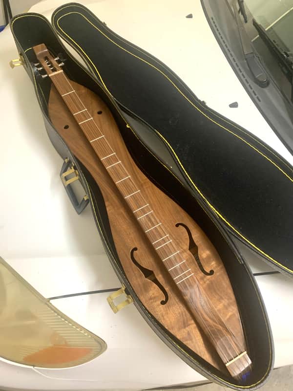 Pigeon River Instruments 5 String Dulcimer with Case image 1