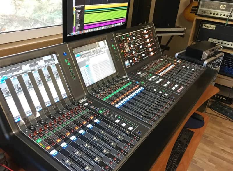 Yamaha rivage pm7 - black image 1