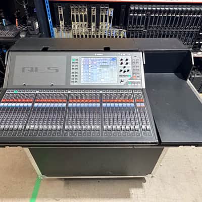 Yamaha QL5 Mixing Console image 6
