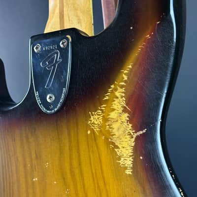 Vintage 1975 Fender Jazz Bass 3-Color Sunburst w/non original case TSU25058 image 15