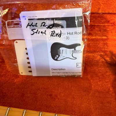 Fender Vintage Hot Rod '57 Stratocaster 2007 - 2013 - Candy Apple Red image 17