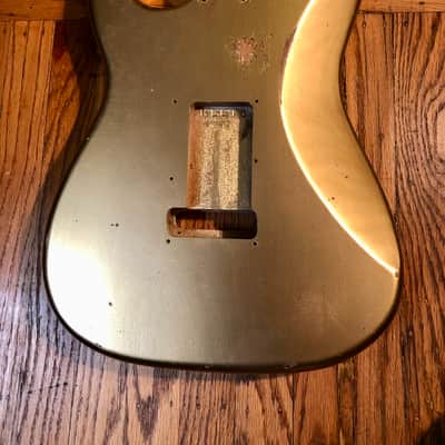 Fender Custom Shop '57 Reissue Stratocaster Body - HLE Gold image 7