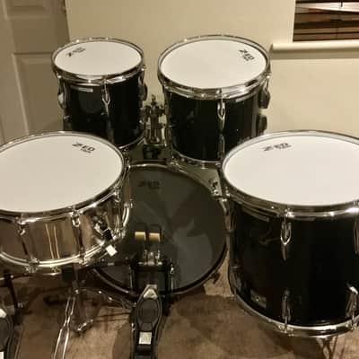 Remo Acousticon 516 (Quadura) drum kit / practice kit with mesh heads and cases image 1