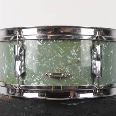 1970s Beverley 5x14 Emerald Green Pearl Snare Drum image 5