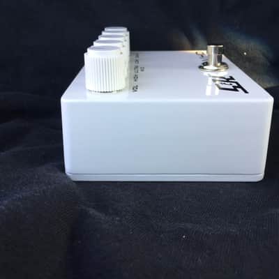 S&K Pedals VHD Preamp / Distortion Pedal (Ampeg VH-140c) image 7