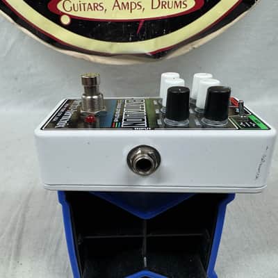 Electro-Harmonix Battalion Bass Pre/Drive Preamp Overdrive Pedal image 4